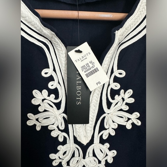 TALBOTS Women’s Embroidered Blouse- Size: Small Petite - NWT - Picture 3 of 11